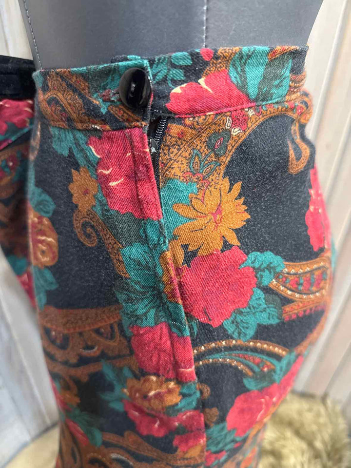 S - Chanel .s Skirt