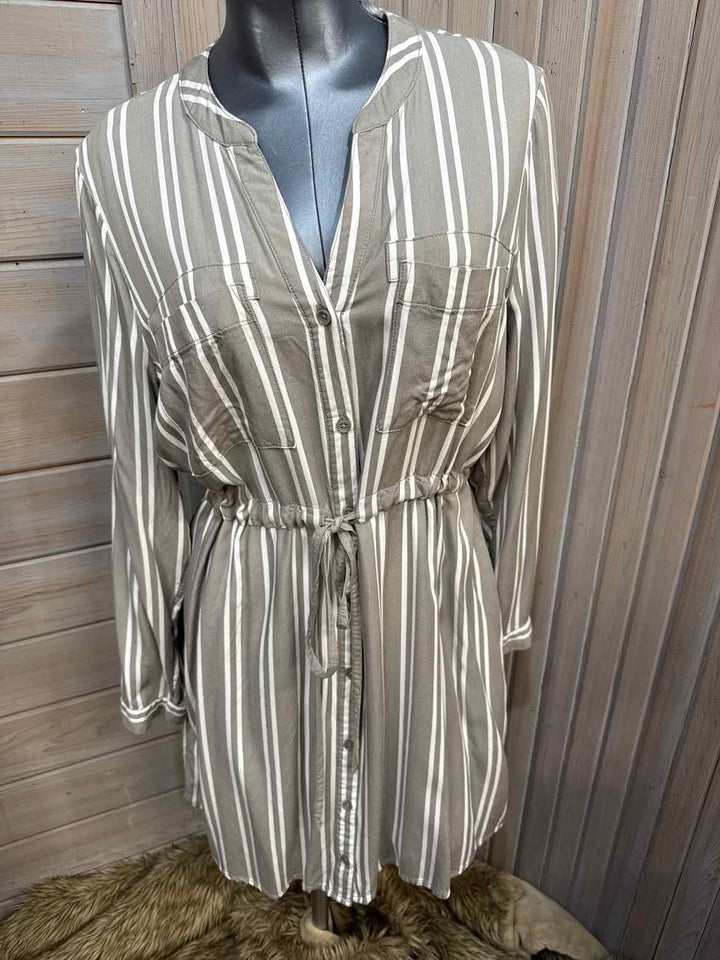 L - Time and Tru Dress