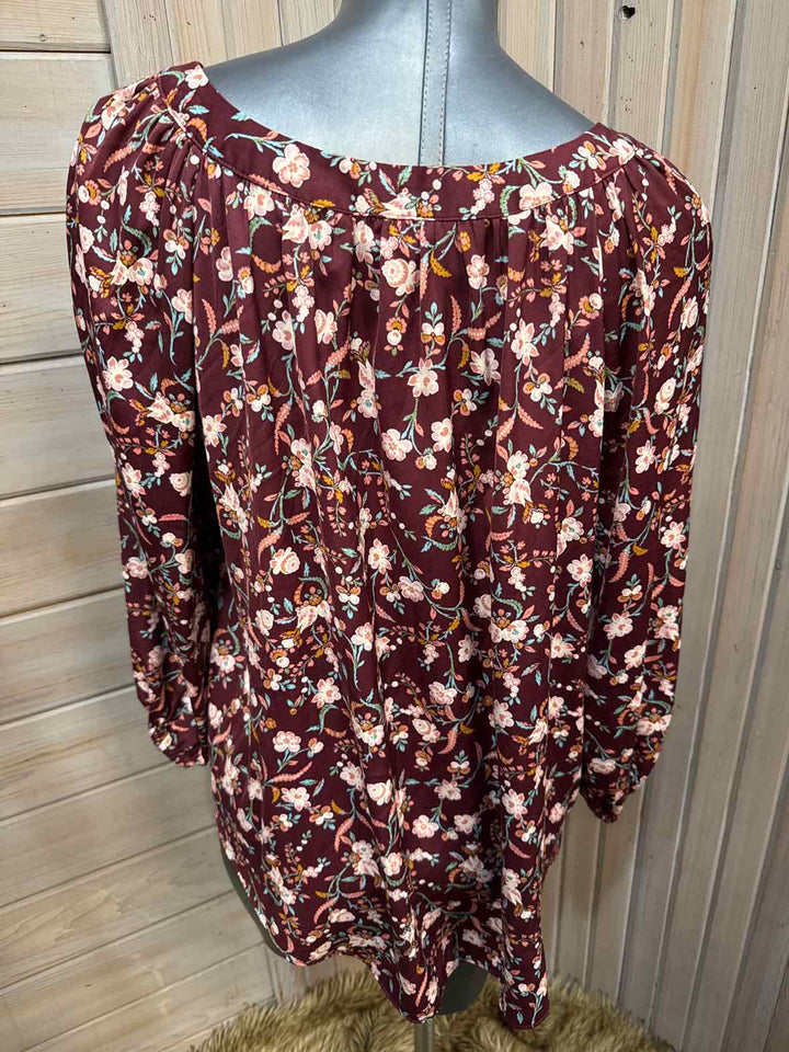 M - Lauren Conrad 3/4 Sleeve