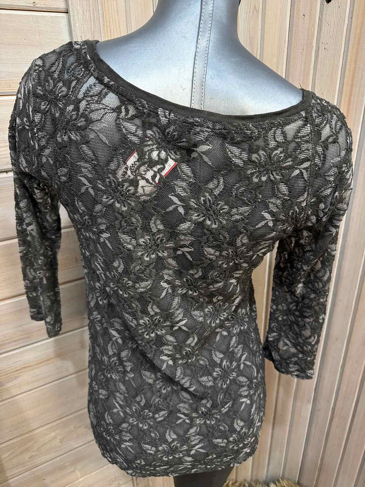 M - DNKY 3/4 Sleeve