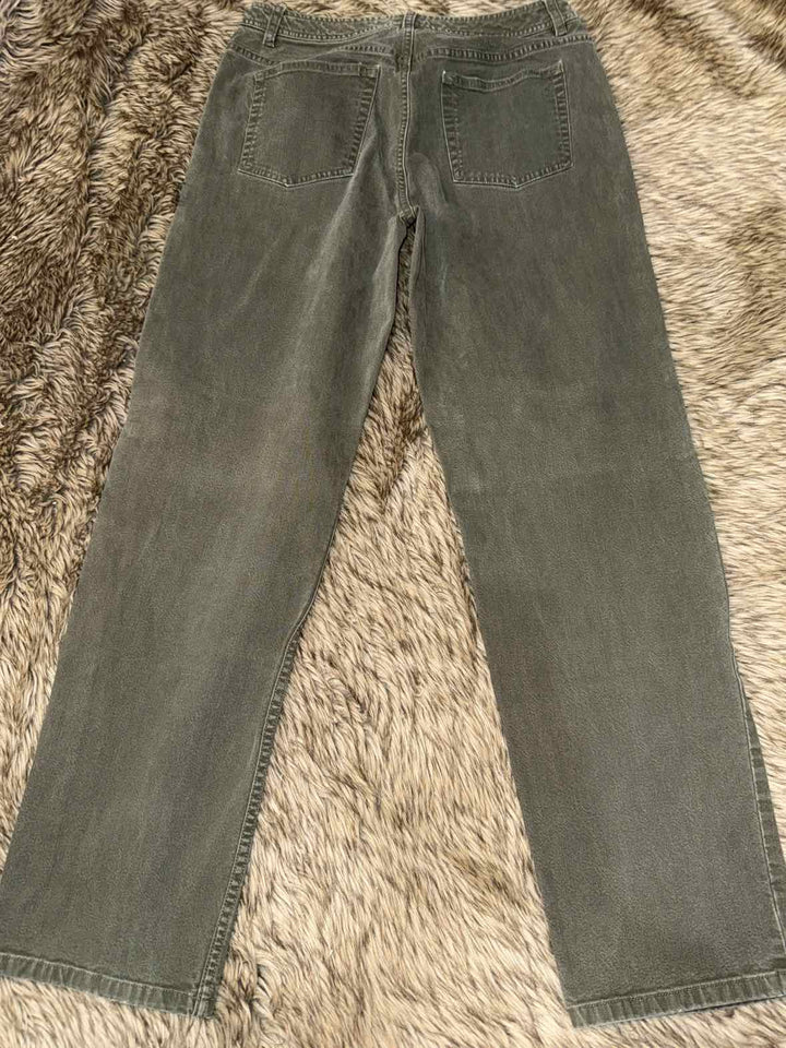 8 - Liz Claiborne Jeans