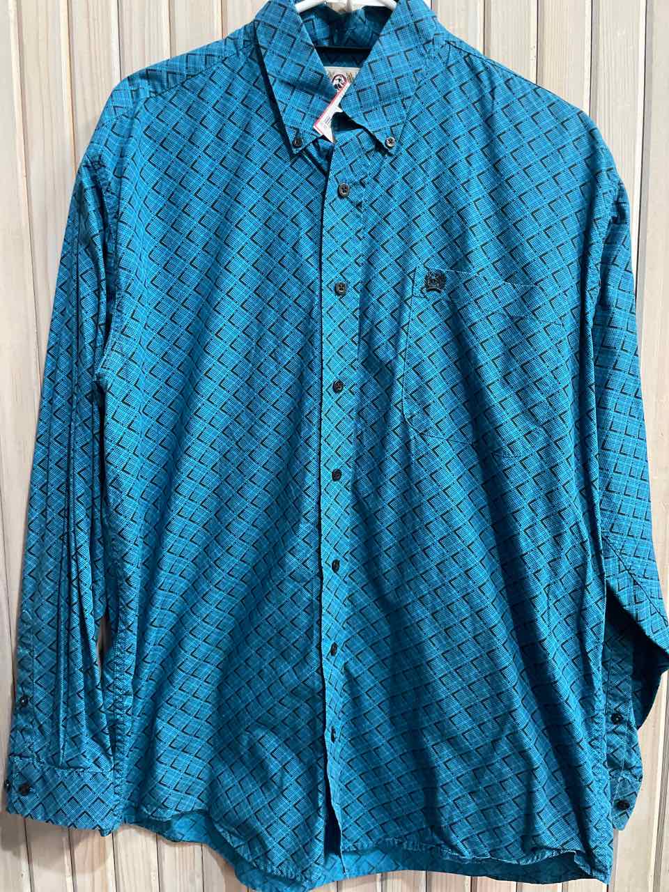 M - Cinch Long Sleeve Button Up