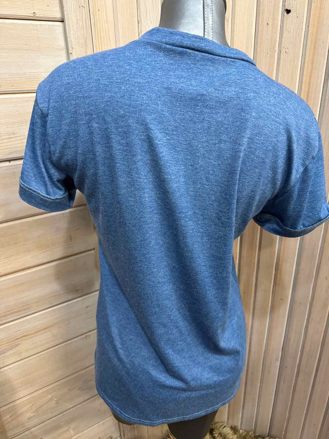 S - Unbranded T-Shirt