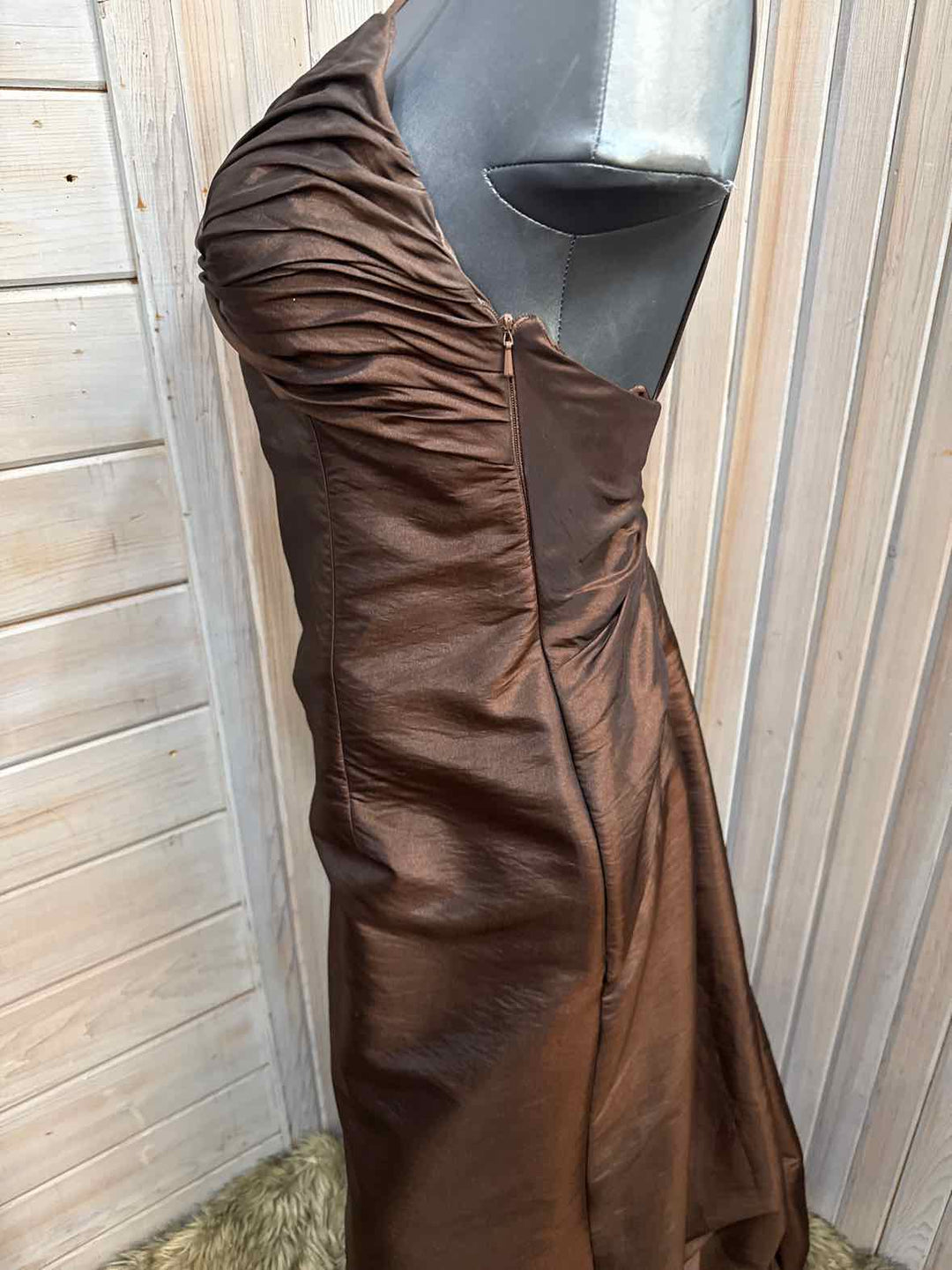4/5 - Prom Dress