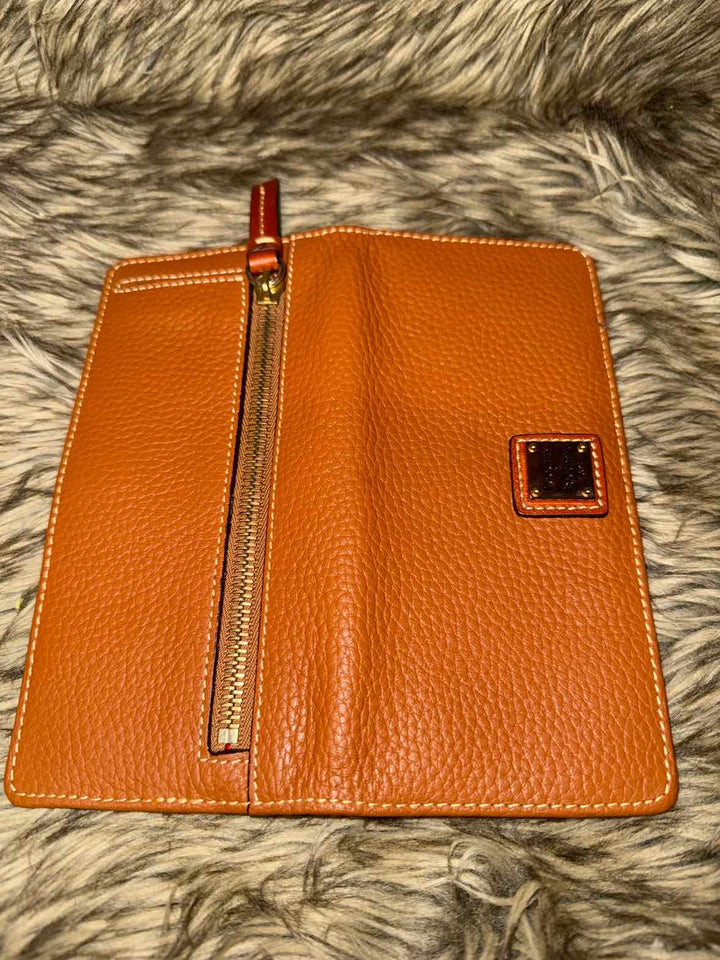 Accessories - Dooney & Bourke Wallet