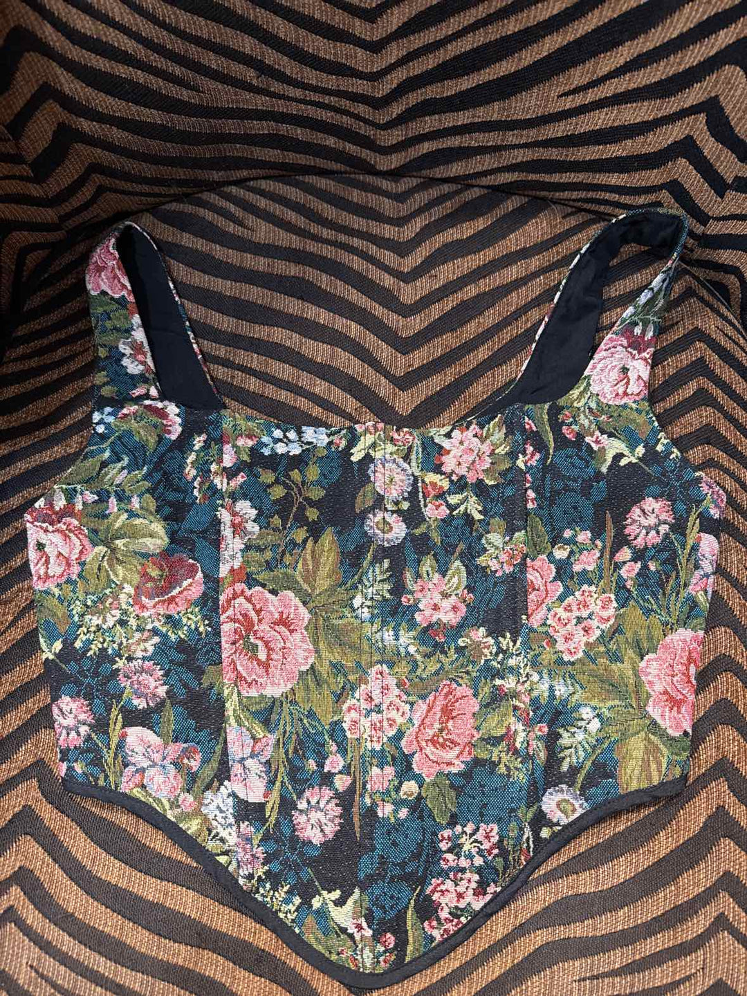 M - Fashion Nova Tank