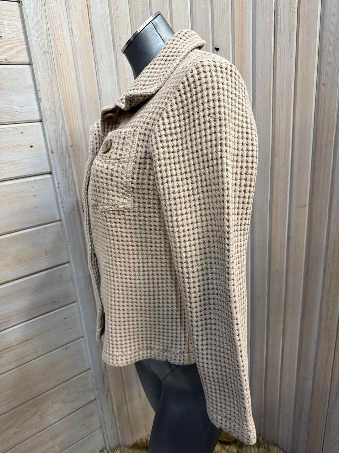 L - Cabelas Shacket