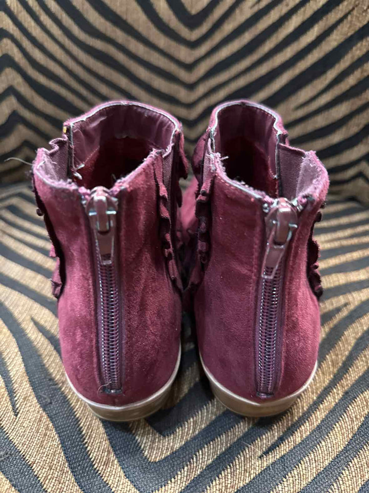8.5 - Just Fab Boots