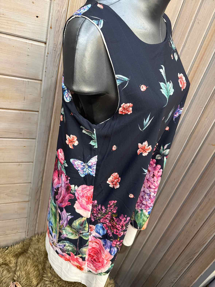 M - Clara Faith Dress