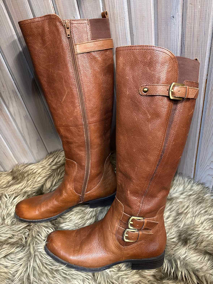 7.5 - Naturalizer Boots