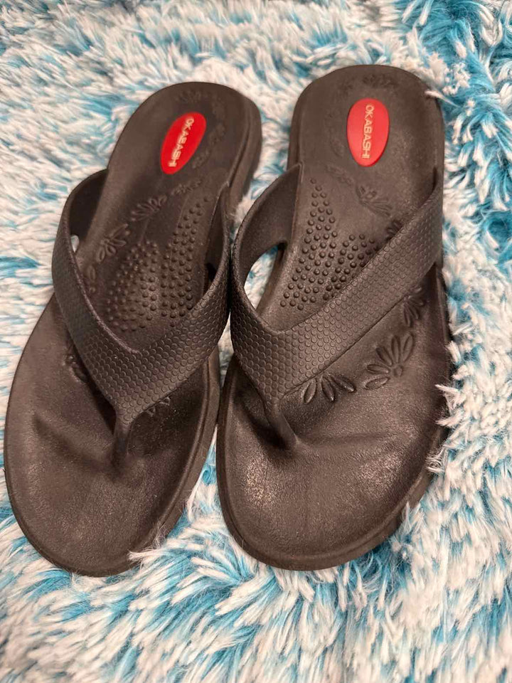 M - Okabashi Sandals