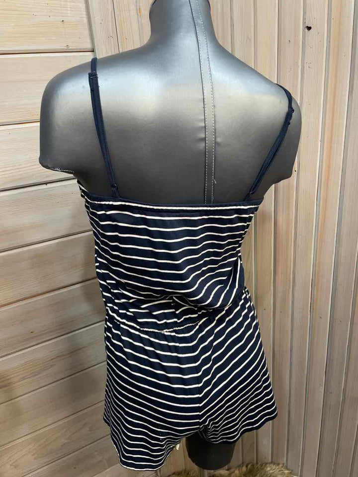 M - Aeropostale Dresses