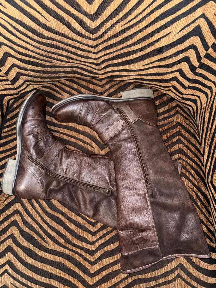 6 - Beartraps Boots