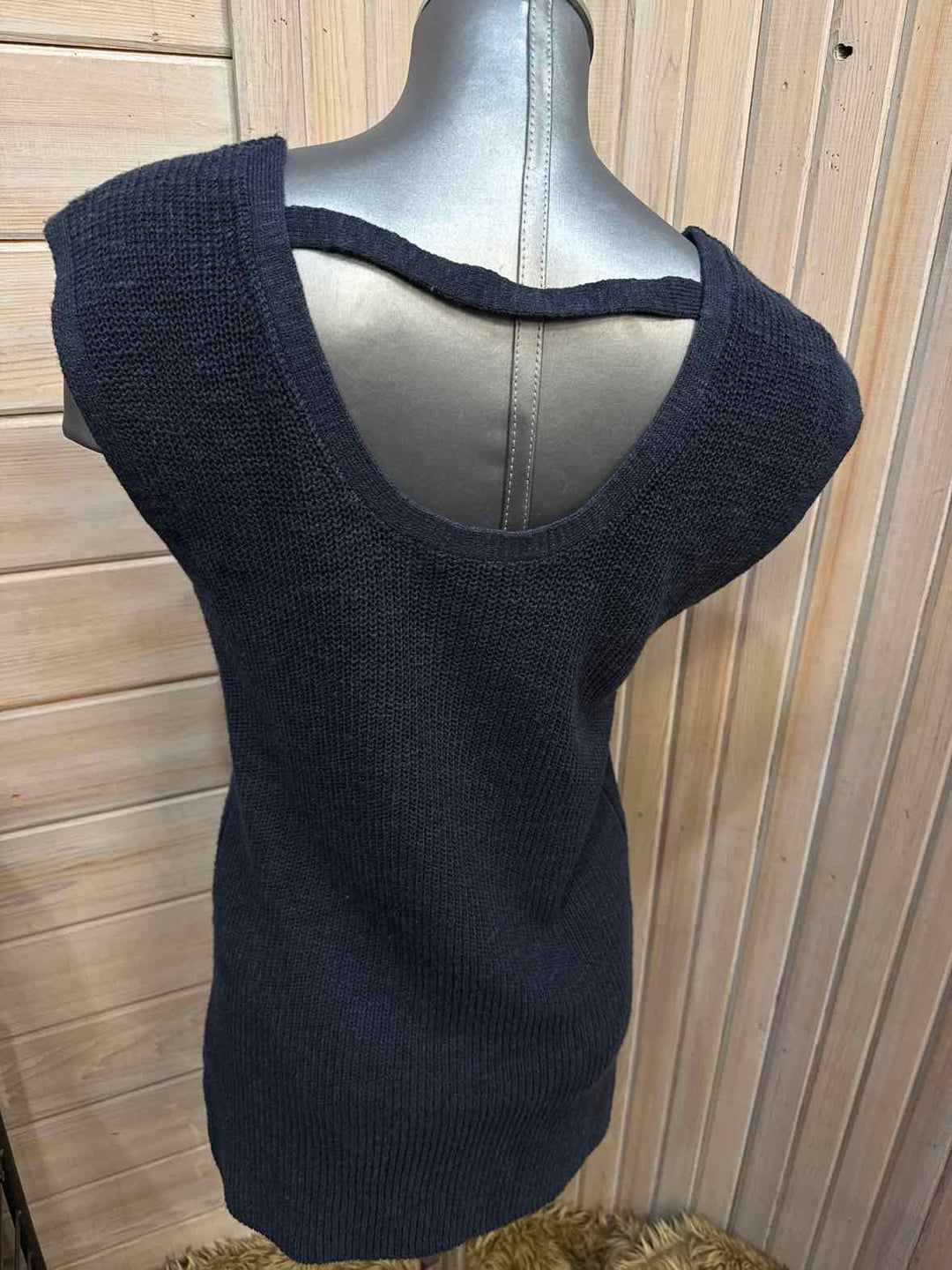 M - Banana Republic Tunic