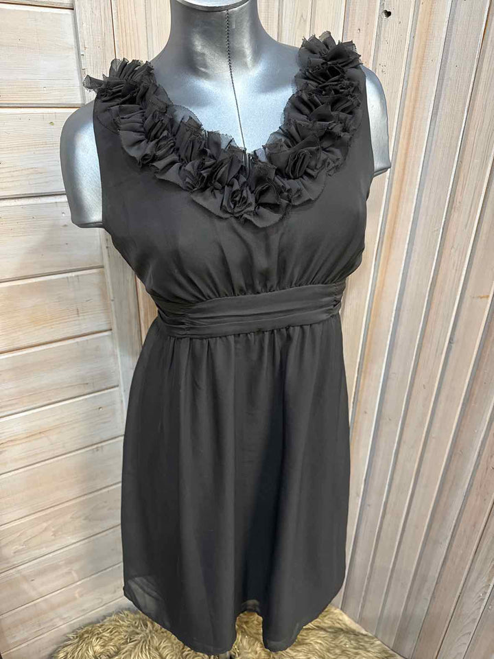 XS - Liz Lange Dress