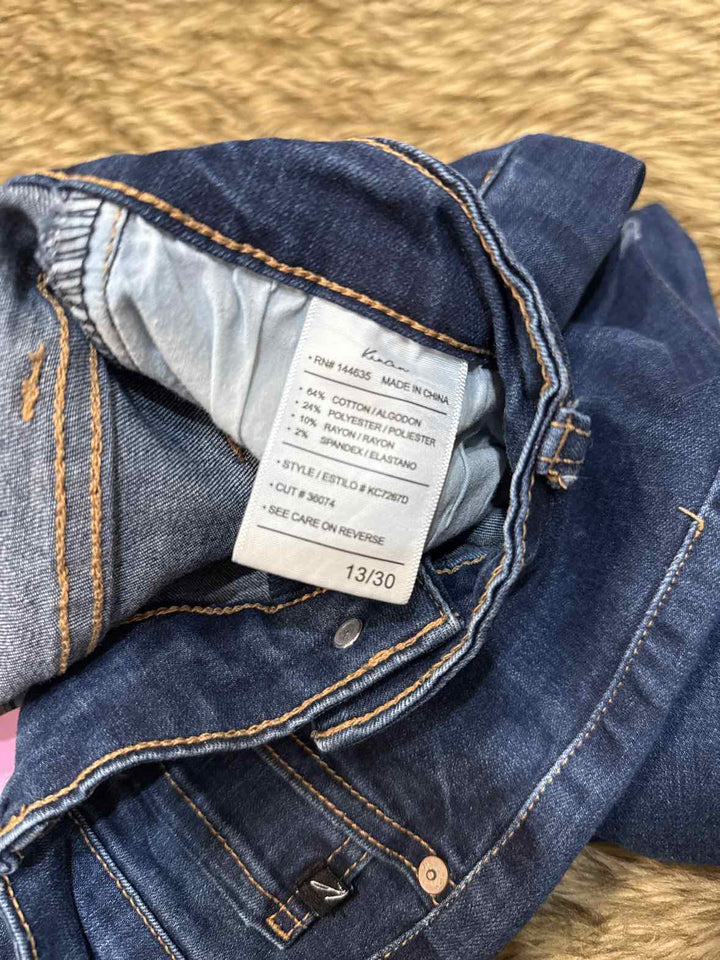 13 - Kancan Jeans