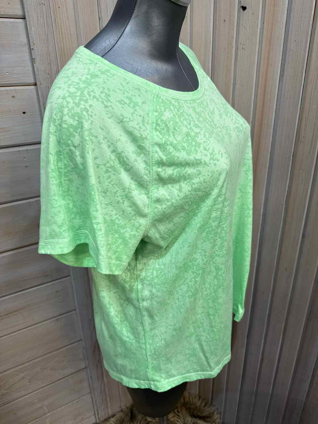 XL - Tek Gear T-Shirt