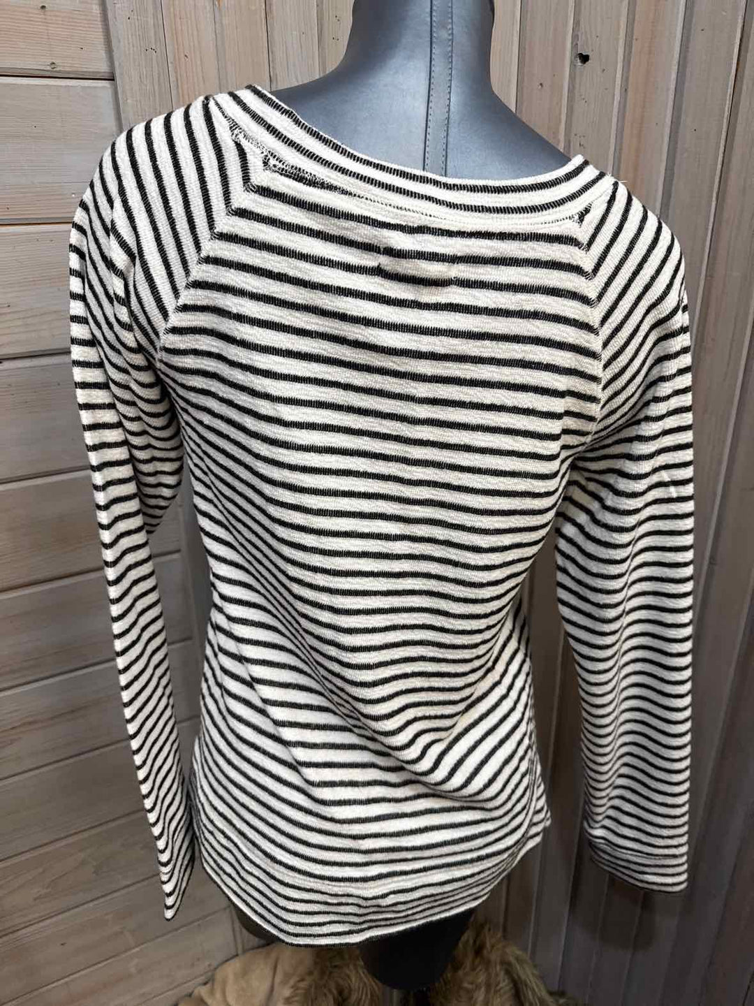 XS - Maurices Long Sleeve