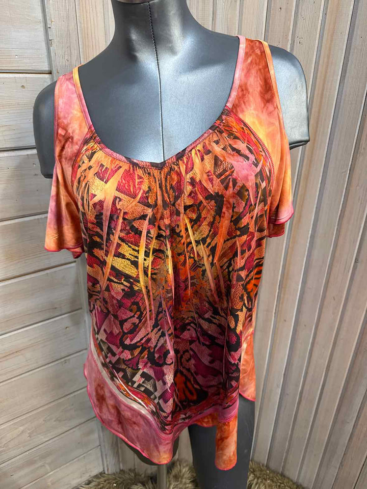 S - one world Cold Shoulder