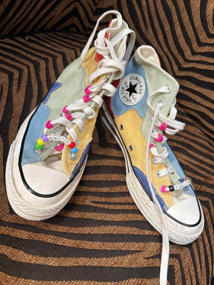 Size 8.5 Converse Sneakers