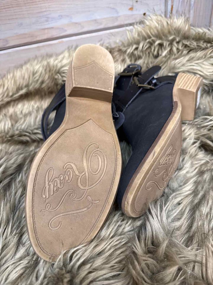 7.5 - Roxy Boots