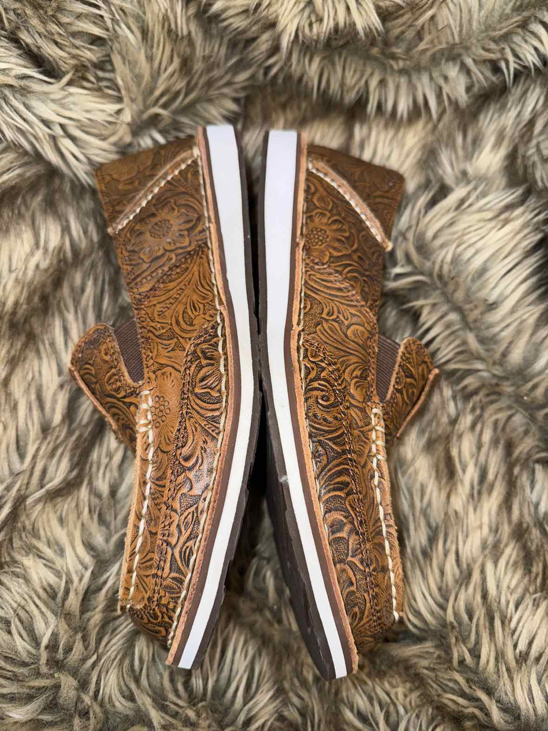 9 - Ariat Slip-on