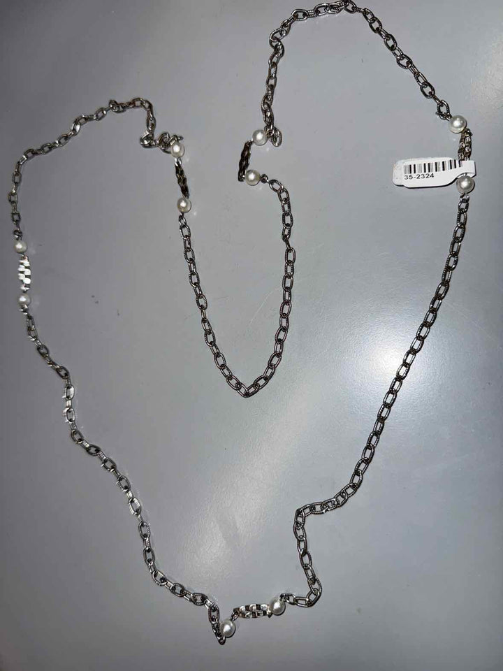 Jewelry - Chain & Pearl Necklace