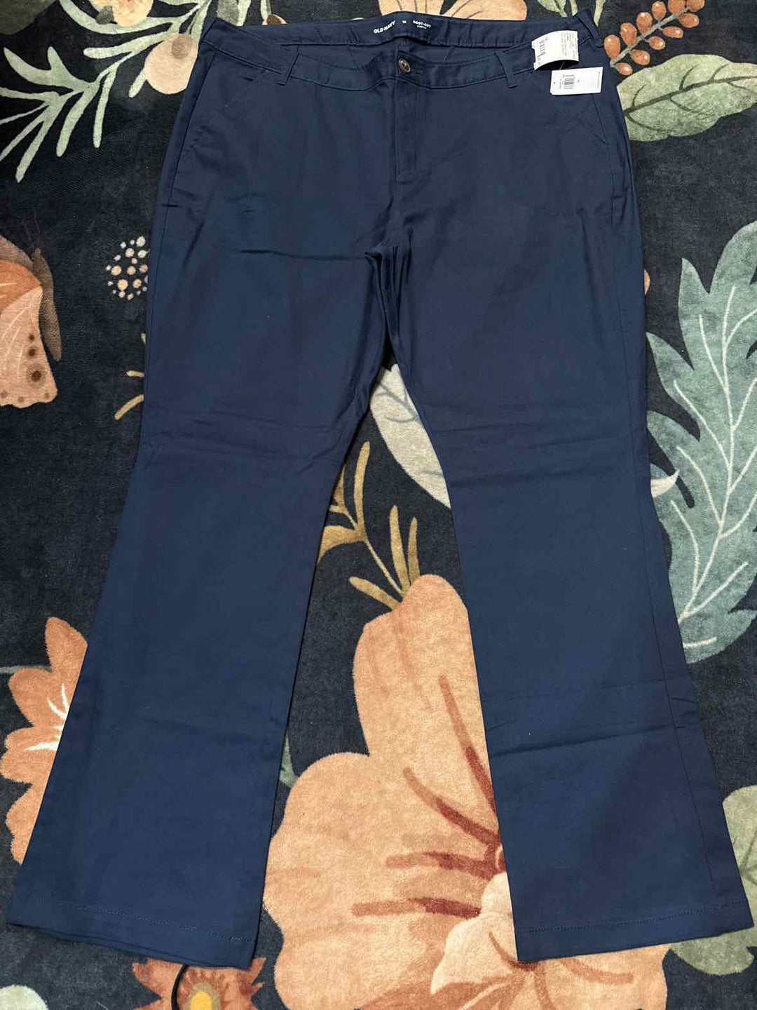18 - Old Navy Pants