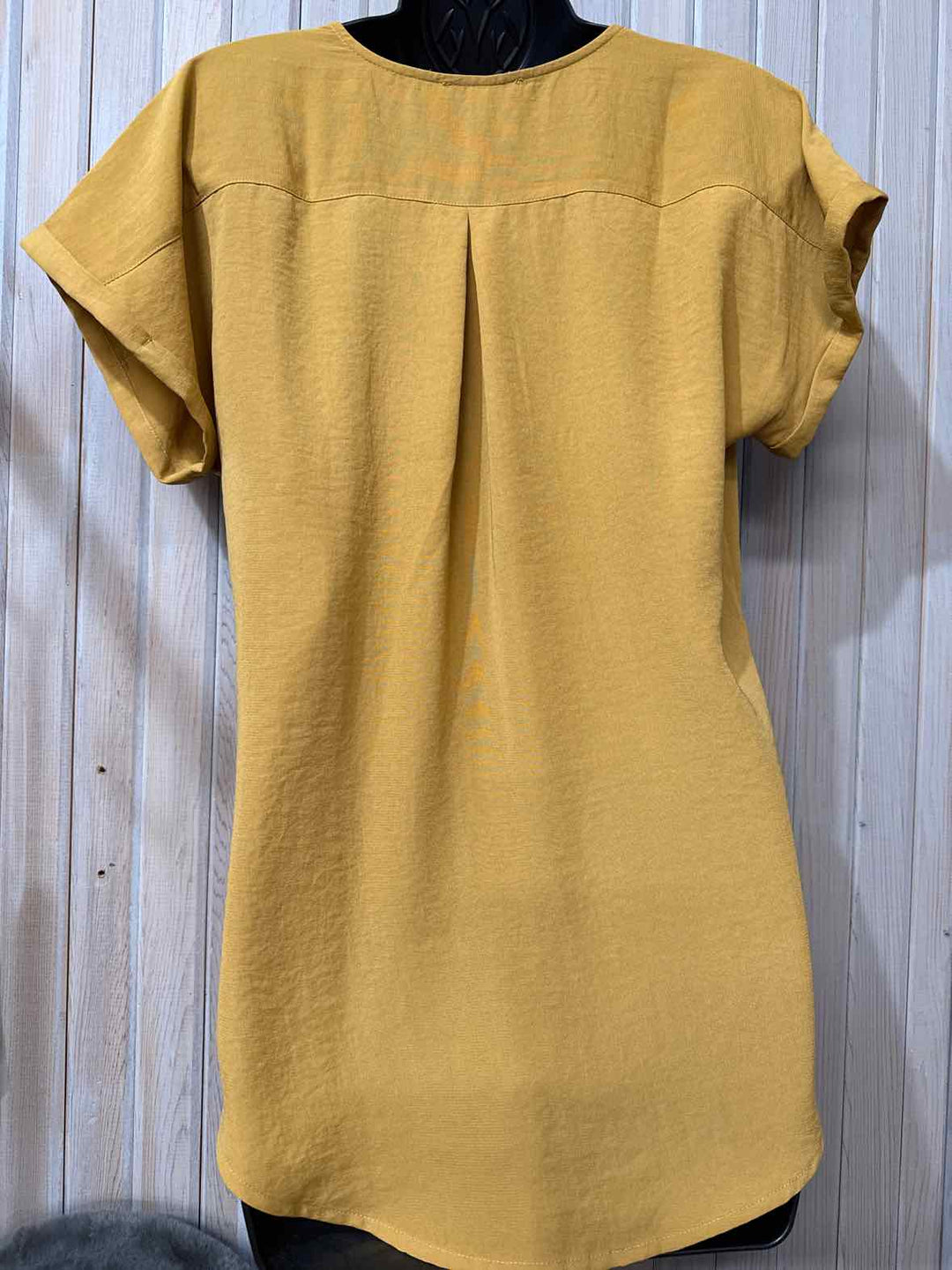 XS - Maurices T-Shirt