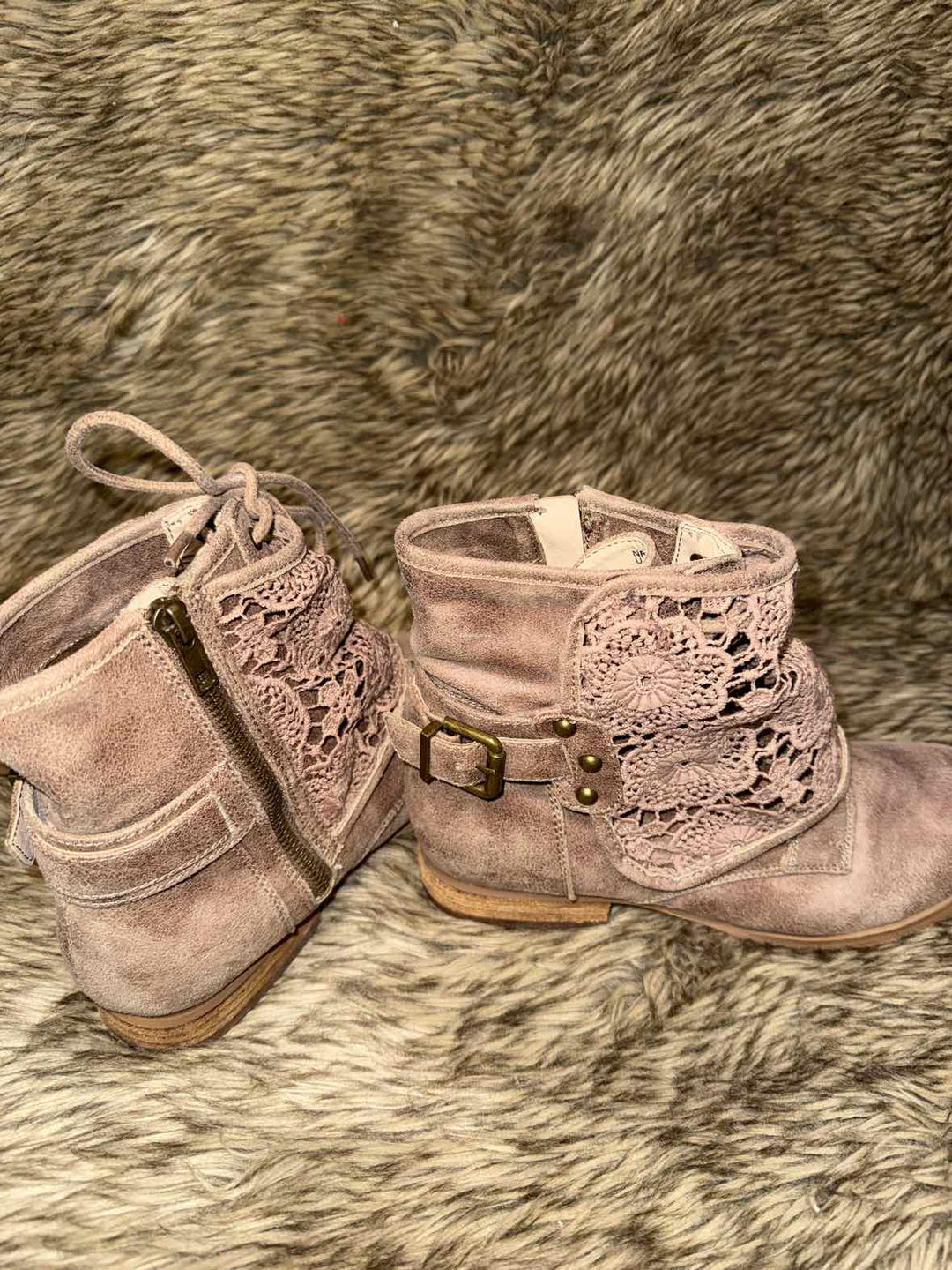 7.5 - Not Rated Boots
