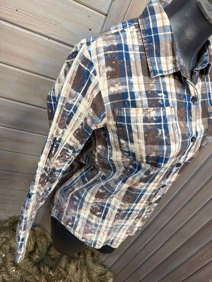 S - Echo&Rage Button Down