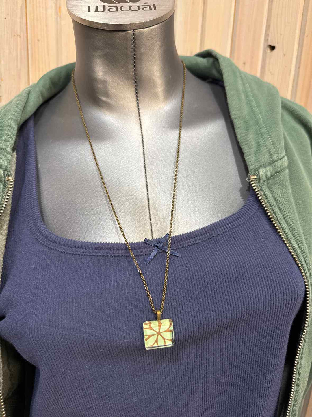 Jewelry - Unbranded Necklace