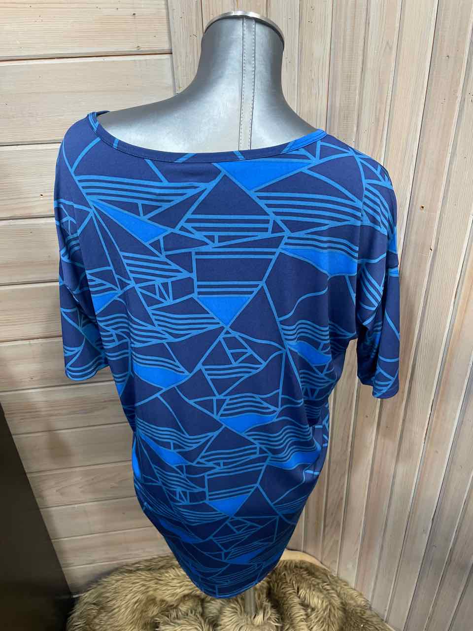 XS - LuLaRoe T-Shirt