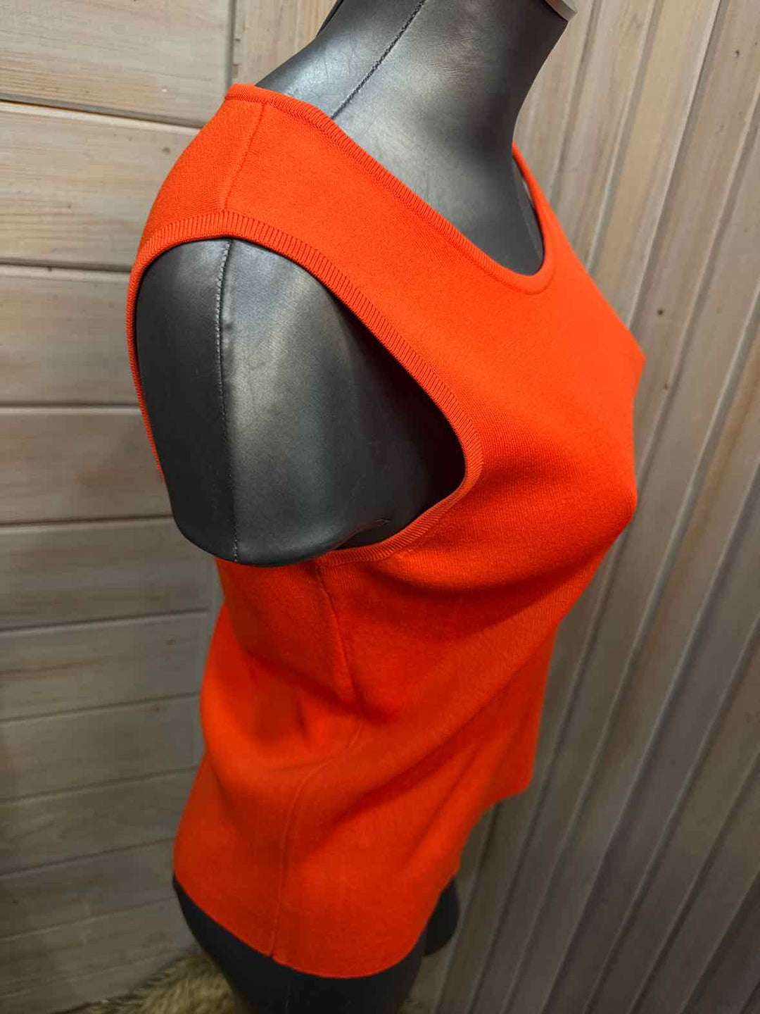 M - Laura Ashley Tank
