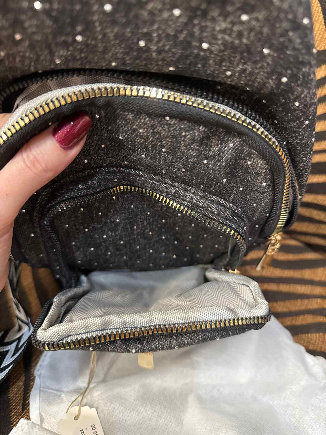 Purse - Lolivi Vienne Sling Bag