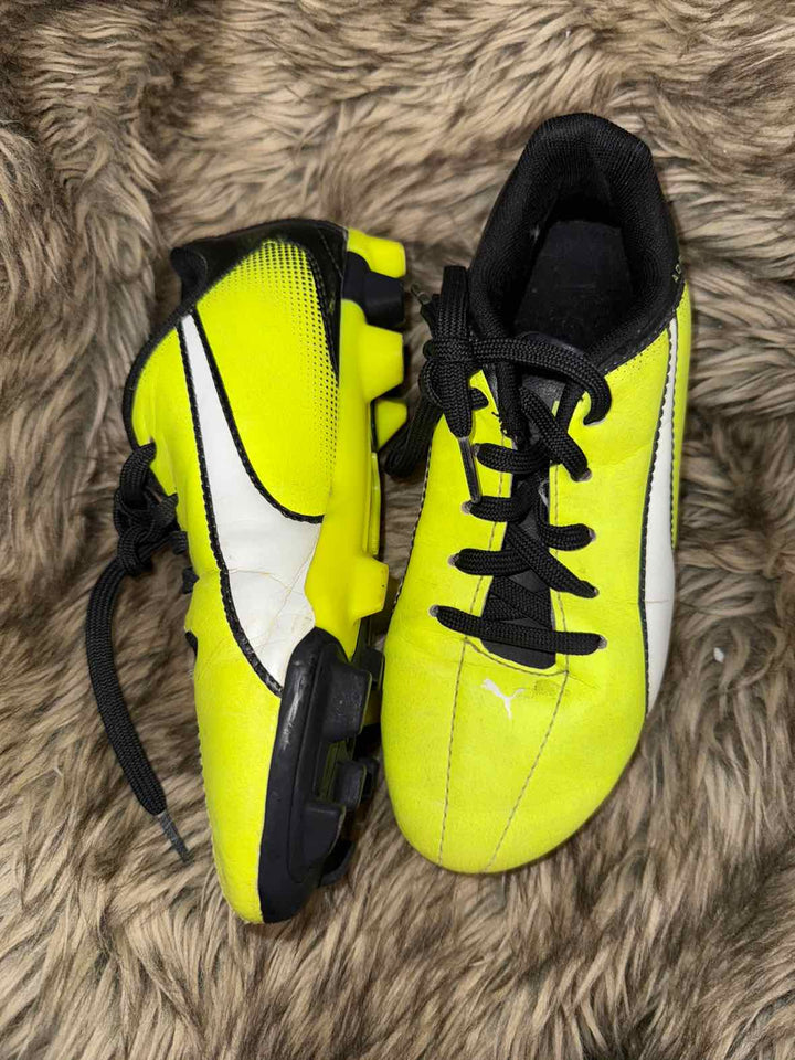 2.5 - Puma Shoes