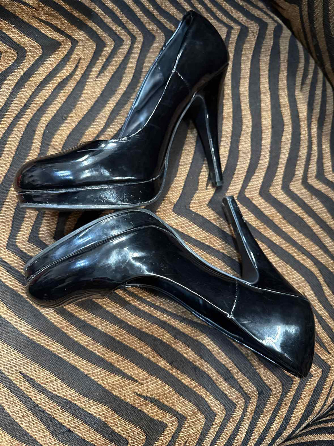 Size 8.5M Candie's Heals