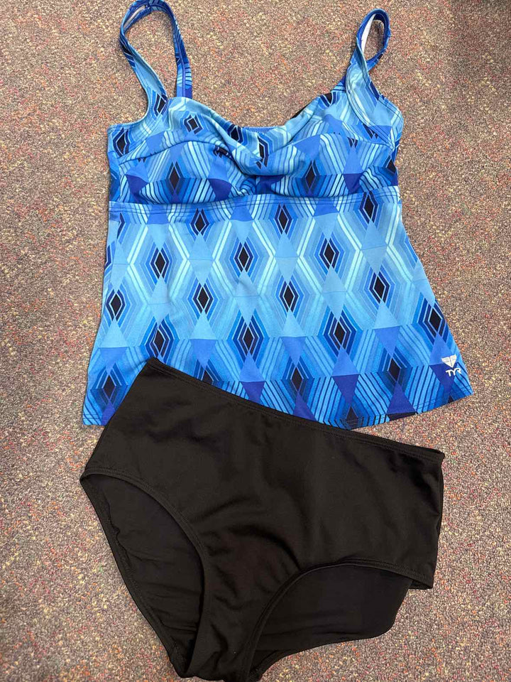 14 - TYR Swimwear