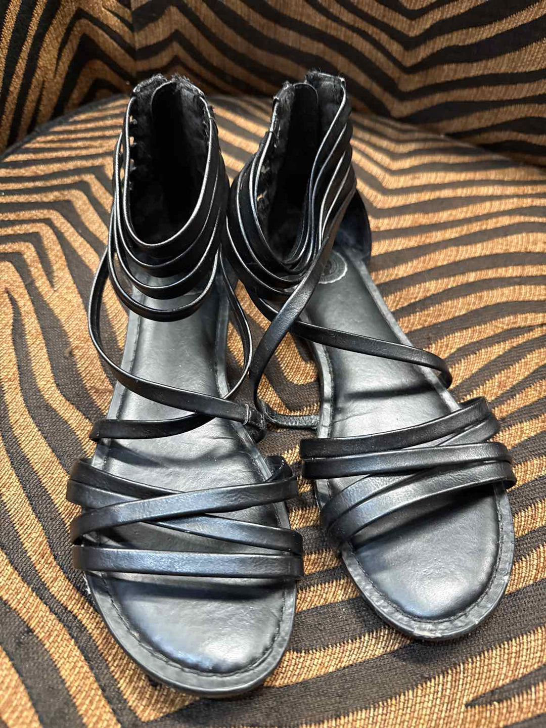 7 - So Sandals