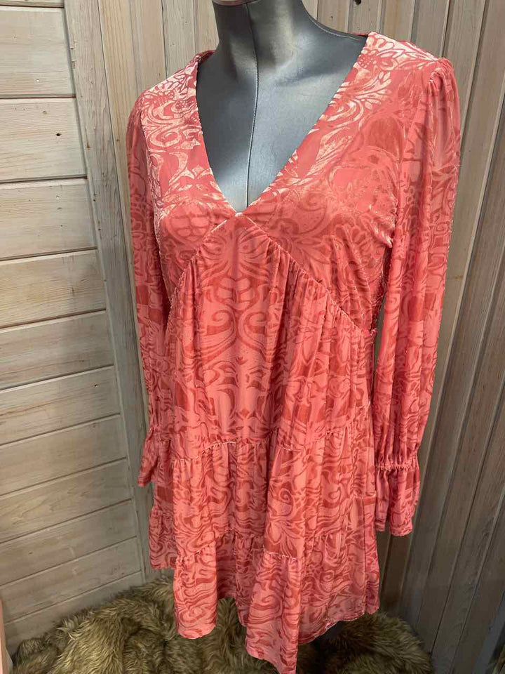 M - New In Dress