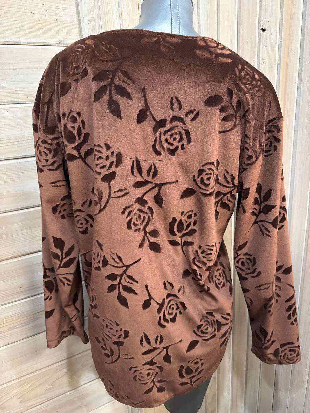 M - Jaclyn Smith Long Sleeve