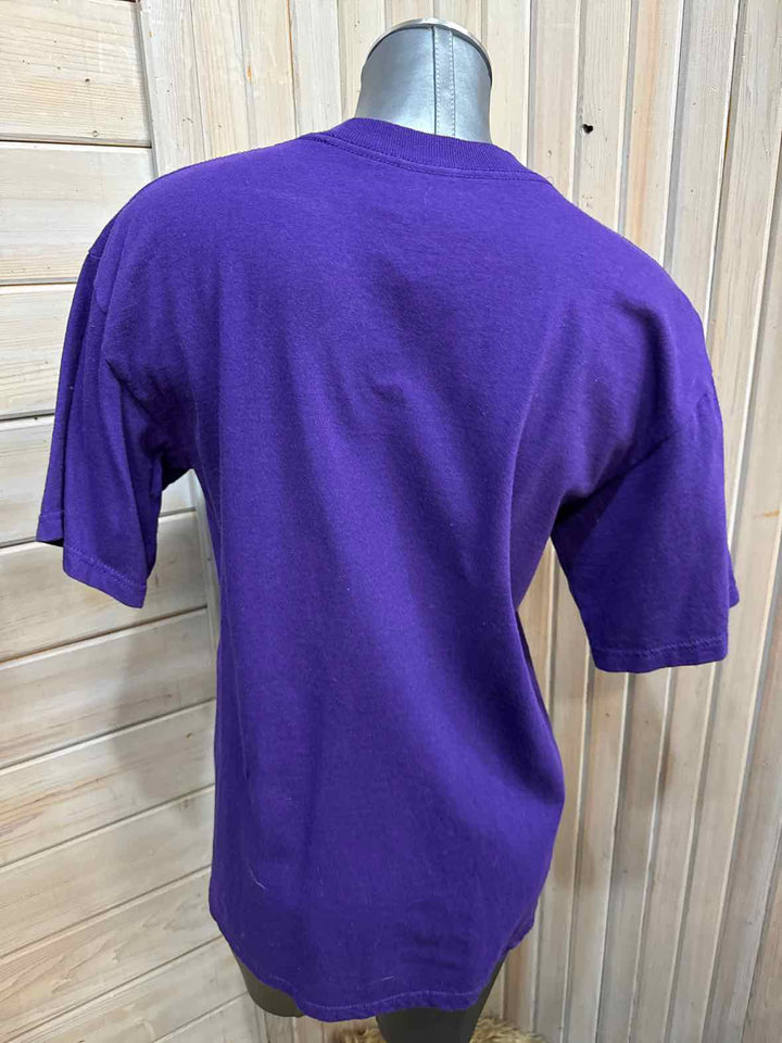 M - Gildan T-Shirt