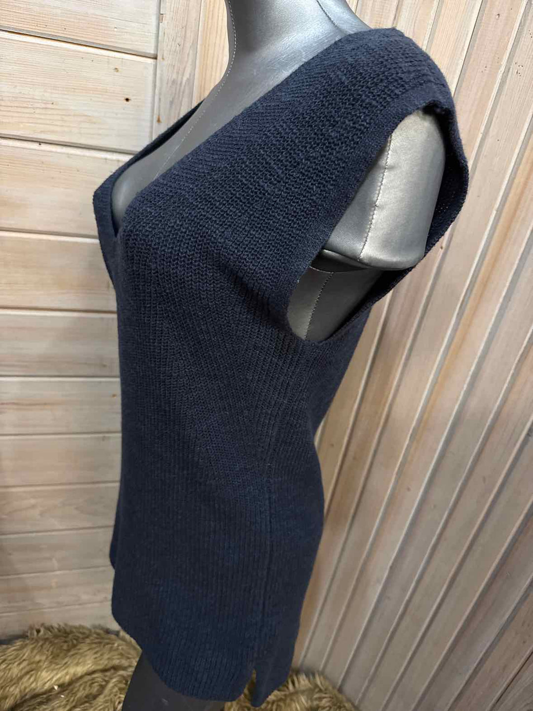 M - Banana Republic Tunic