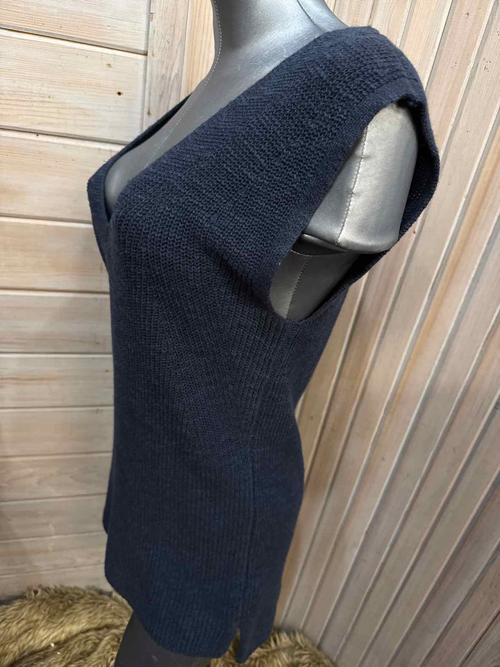 M - Banana Republic Tunic