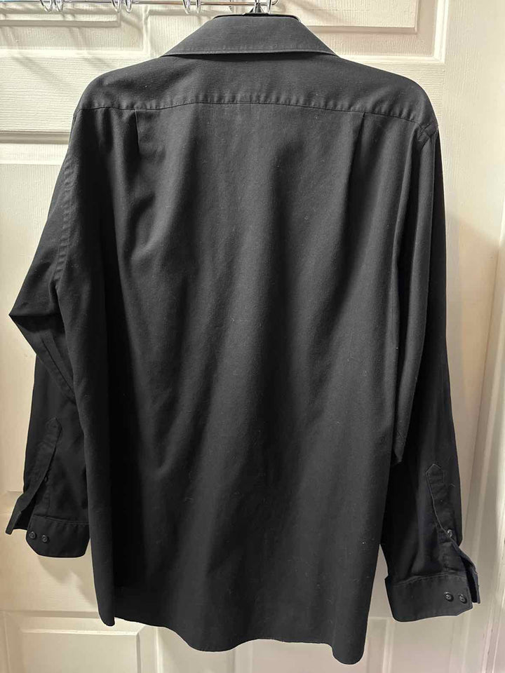 16.5 34/35 - VanHeusen Long Sleeve Button Up