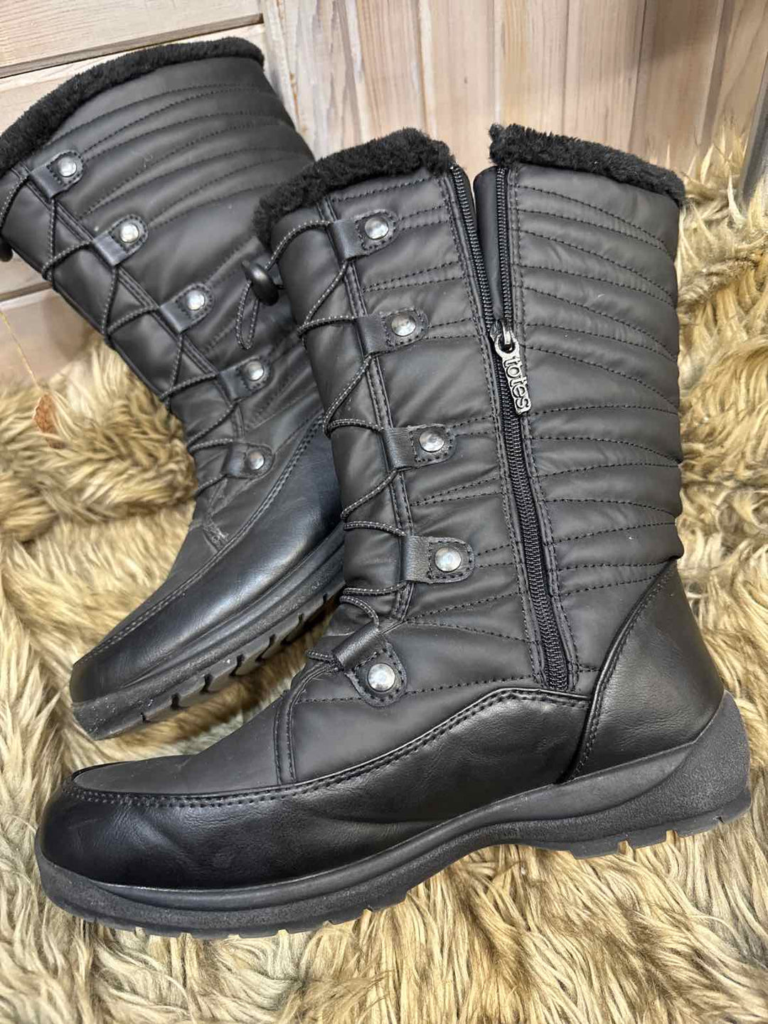 10 - totes Boots