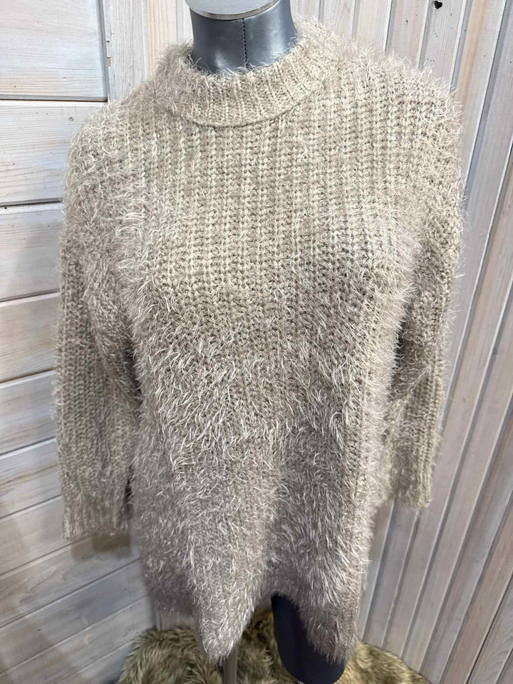 XS - daytrip Sweater