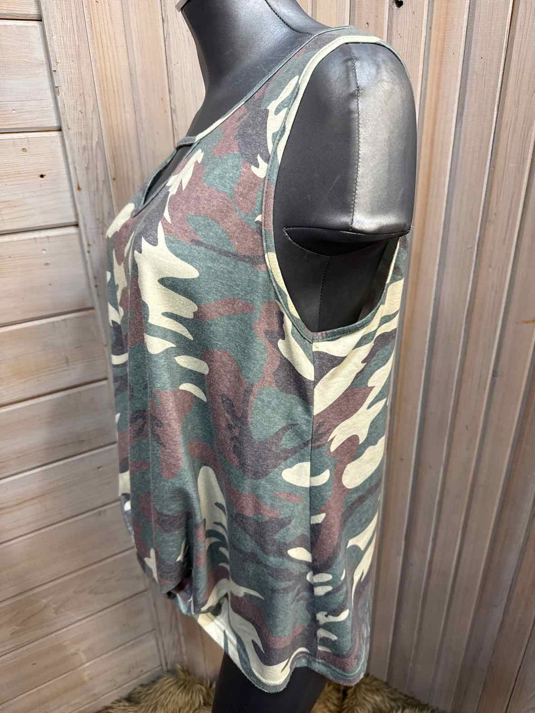 L - Unknown Tank