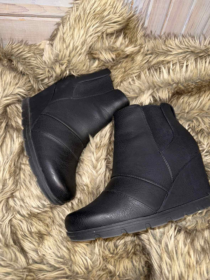 8 - Vintage 7 Eight Wedge