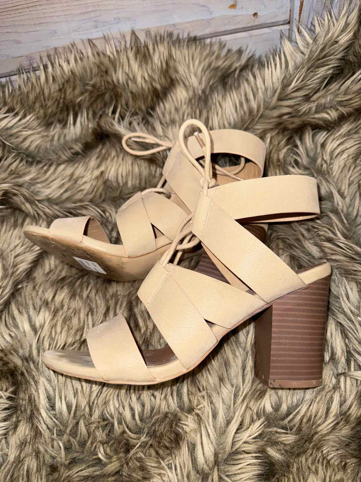7 - Maurices Sandals